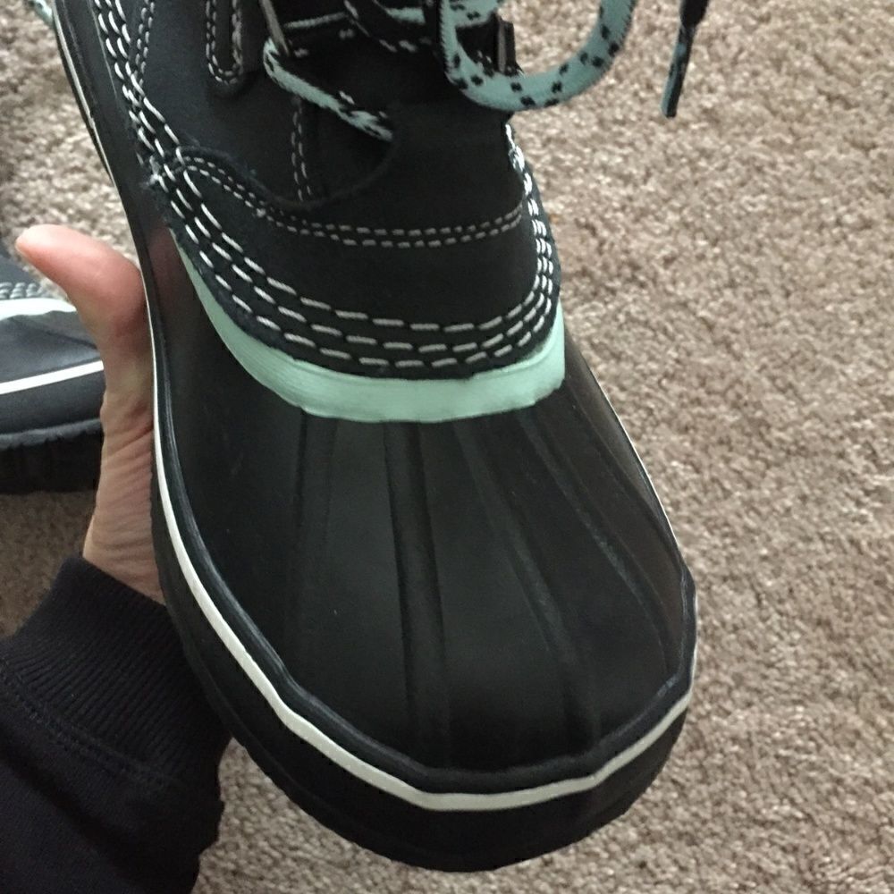 L.L. Bean Winter Snow Boots - Picture 4 of 8